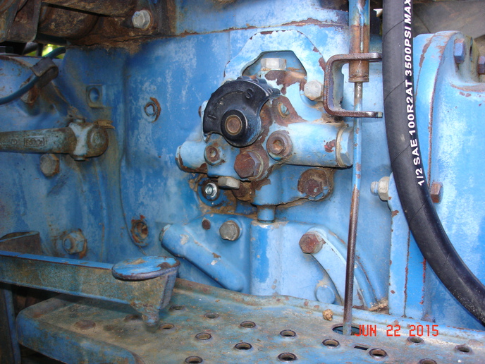 Ford 4600 rear axle oil level - Yesterday's Tractors ford 4000 tractor lift diagram 