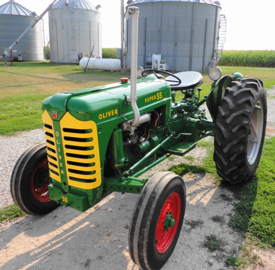 2024.03.25 Oliver Super 55 tractor.jpg