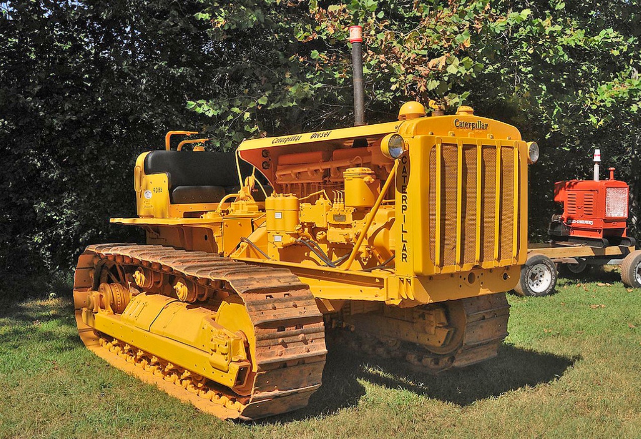2024.04.14 - Caterpillar D8 tractor.jpg