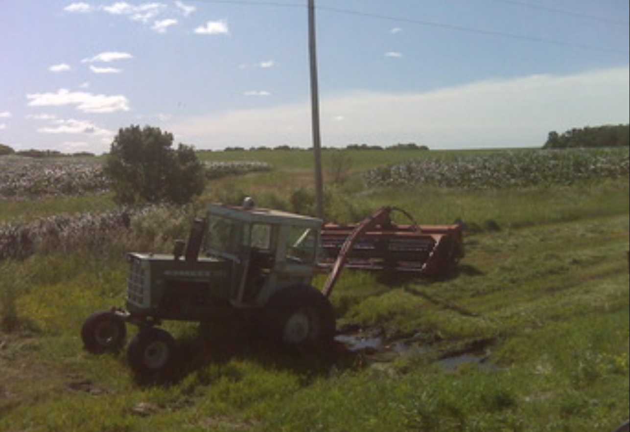 2024.04.28 - stuck in a ditch while mowing.jpg