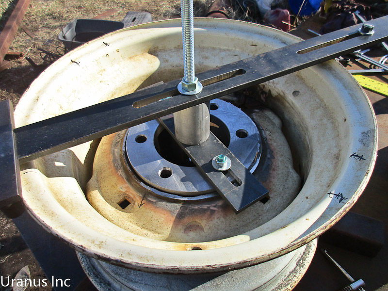 broken wheel217.JPG