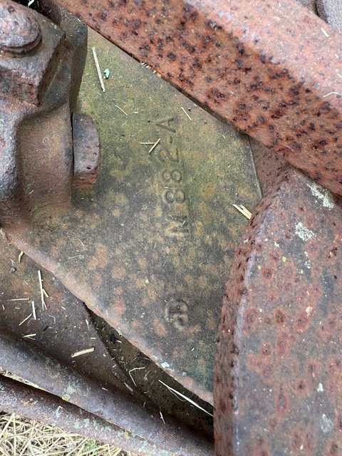 JD Marking found on Implement.jpeg