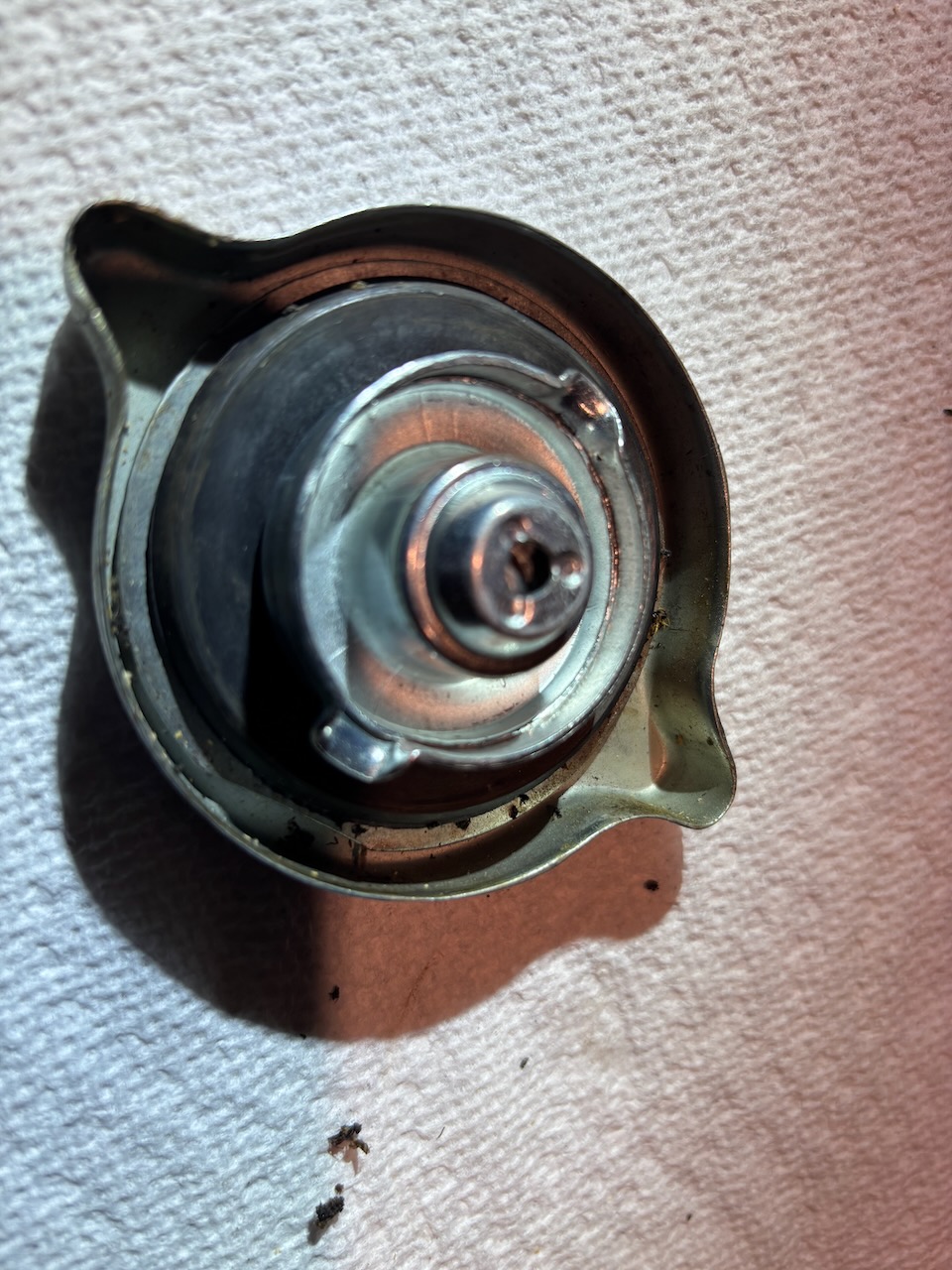 non-vented gas cap - 1.jpeg