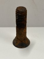 IH # 32 bolts - 1.jpg