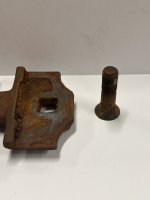 IH # 32 bolts - 2.jpg