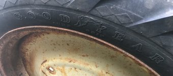 9-32 goodyear tire