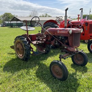 1952 Farmall Cub
