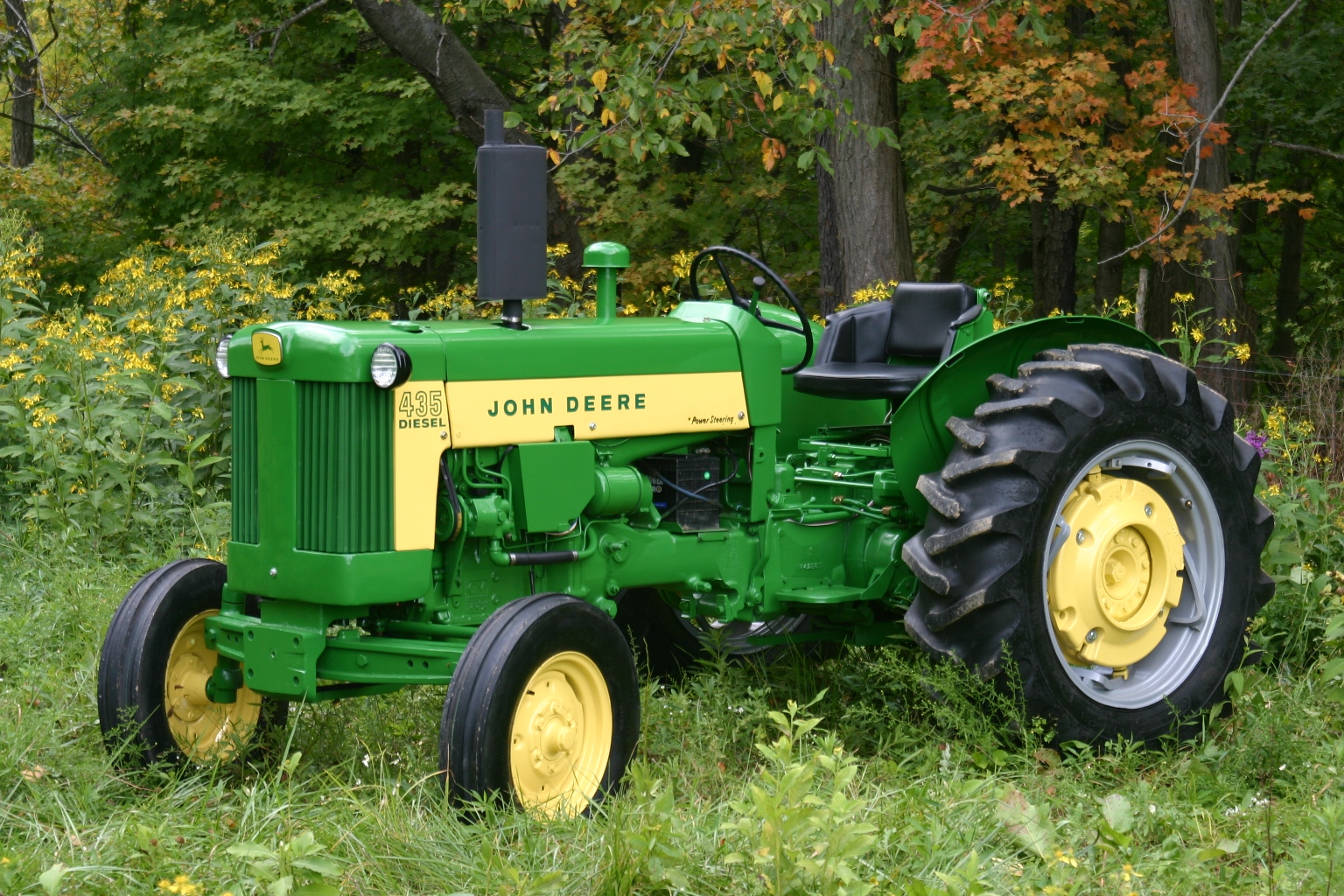 John Deere 435