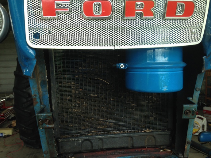 Ford 4000 grille #7