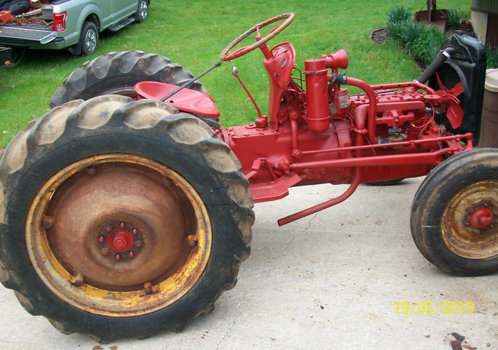 Model 2N Featured Ford Tractors New Metal Sign